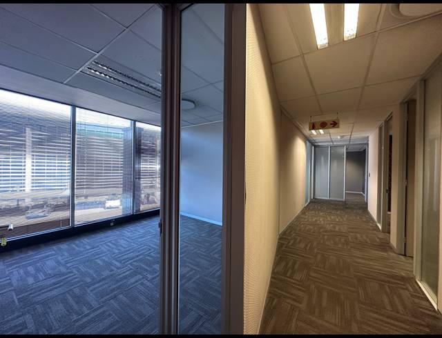187.10M² OFFICE TO LET IN HIGHVELD